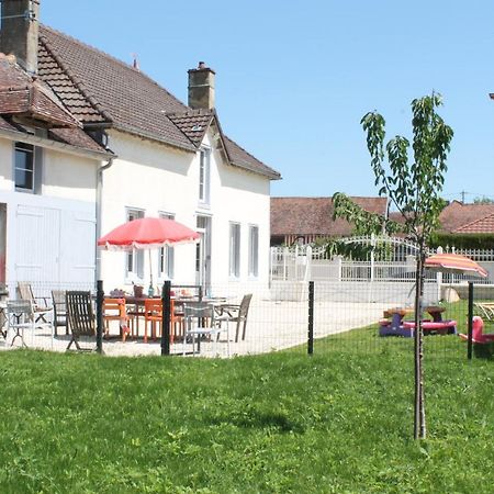 La Ferme De Mon Enfance Villechétif Exterior foto